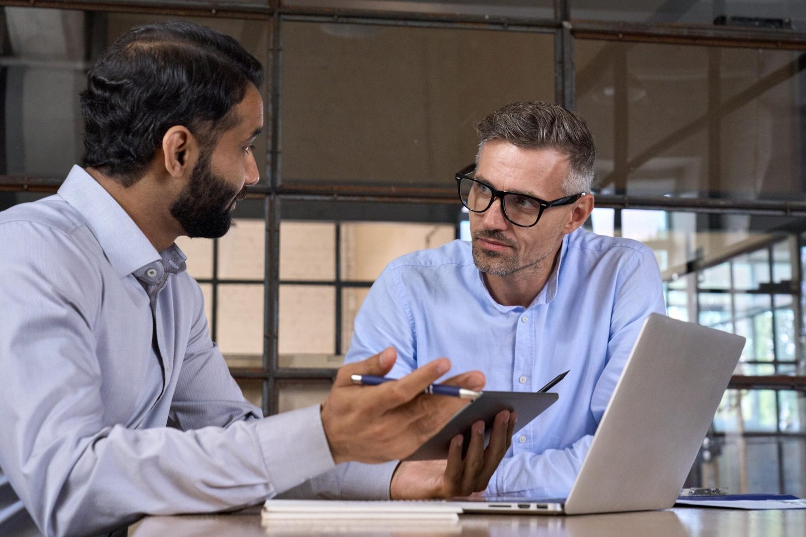 Niche Hiring Surges: Why “Super-Specialists” Are Replacing Generalist Tech Roles in Late 2025